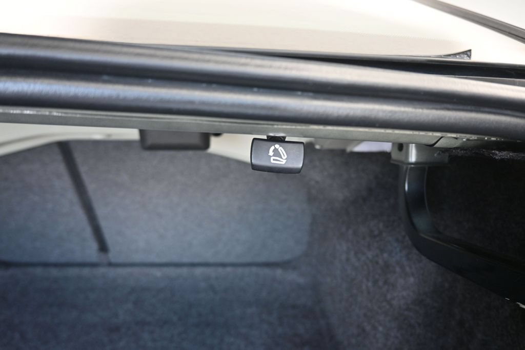 Used 2024 Volkswagen Jetta SE FWD image 42