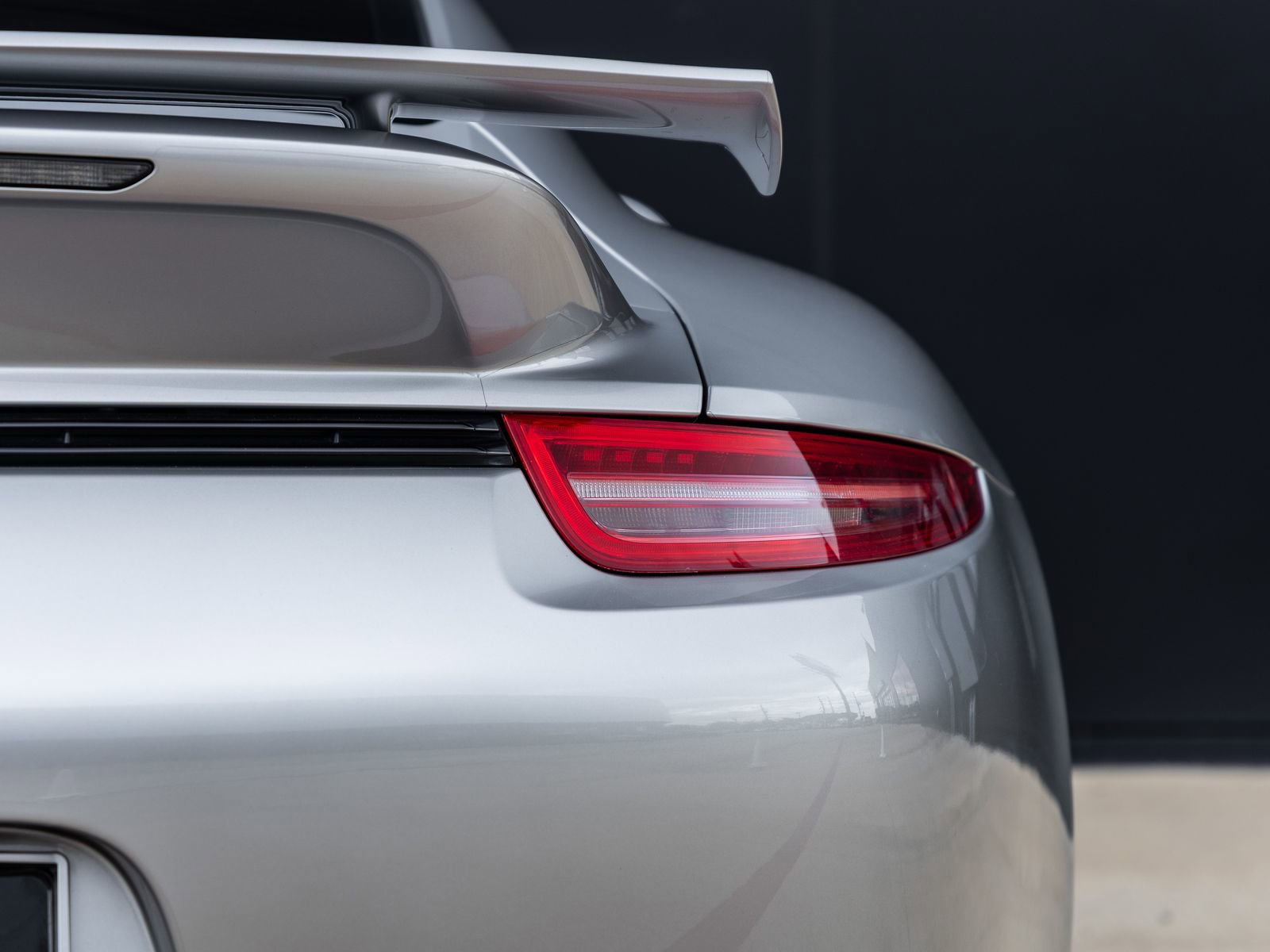 Used 2016 Porsche 911 Carrera GTS RWD image 15
