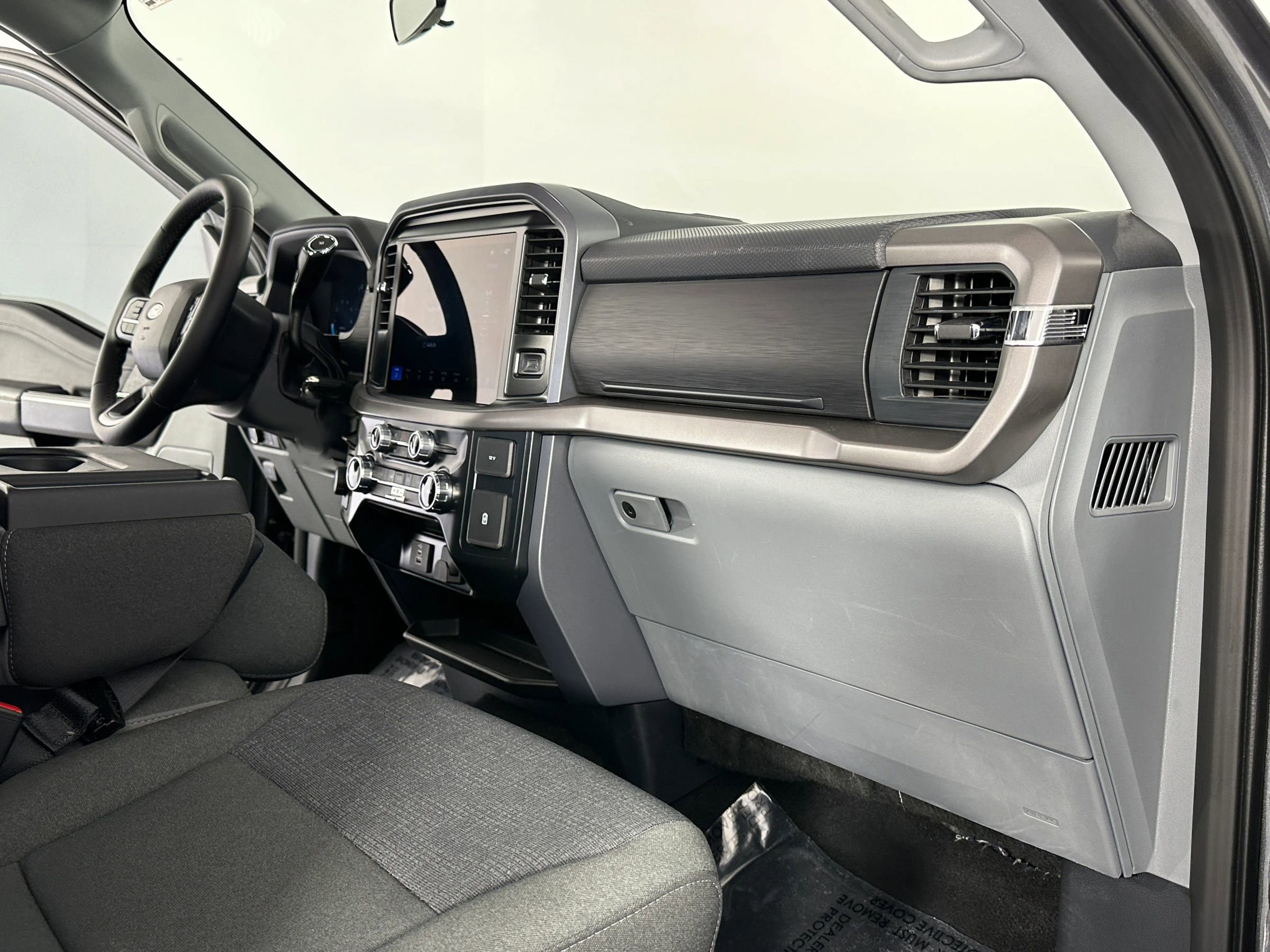 Used 2025 Ford F150 XLT w/ Equipment Group 301A Standard AWD/4WD image 40