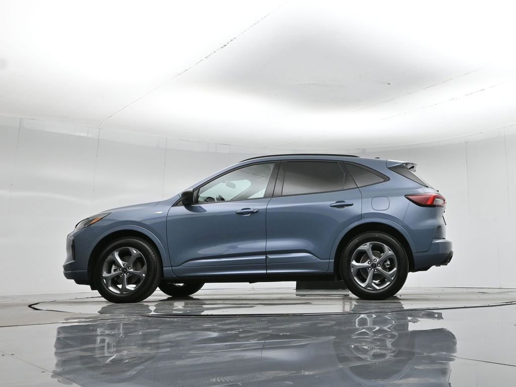 Used 2024 Ford Escape ST-Line w/ Equipment Group 301A image 46