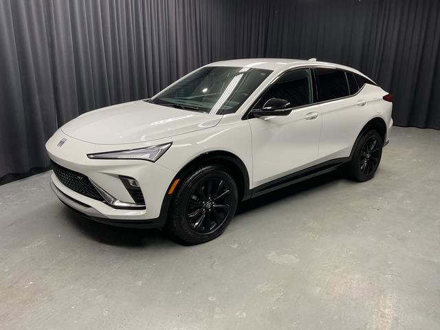 Used 2024 Buick Envista Sport Touring image 2