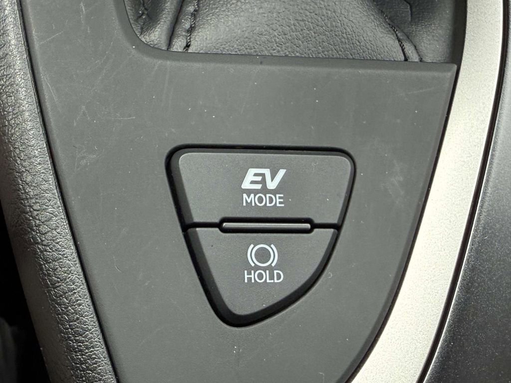 Used 2024 Lexus UX 250h AWD w/ Premium Package image 28