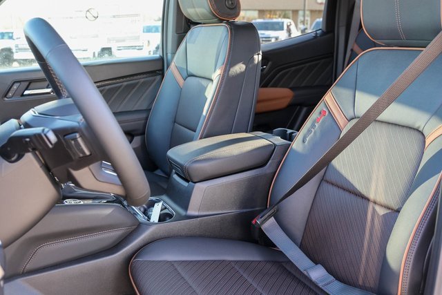 New 2026 GMC Canyon AT4 w/ AT4 Premium Package image 10