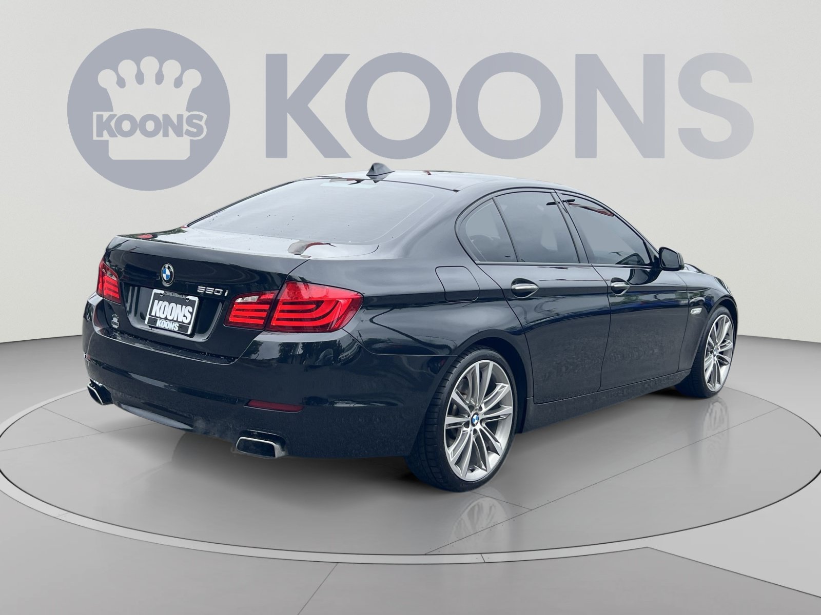 Used 2011 BMW 550i Sedan RWD image 7