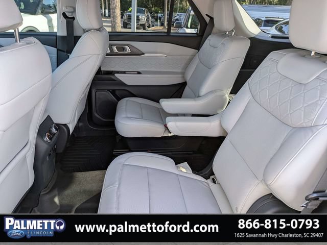 Certified 2025 Ford Explorer Platinum w/ Ultimate Package AWD/4WD image 14