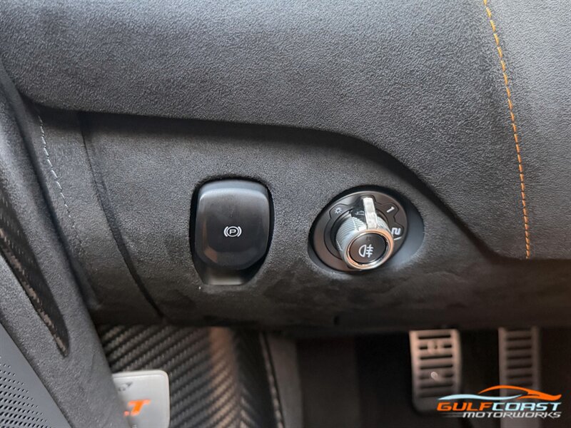 Used 2021 McLaren 765LT RWD image 23