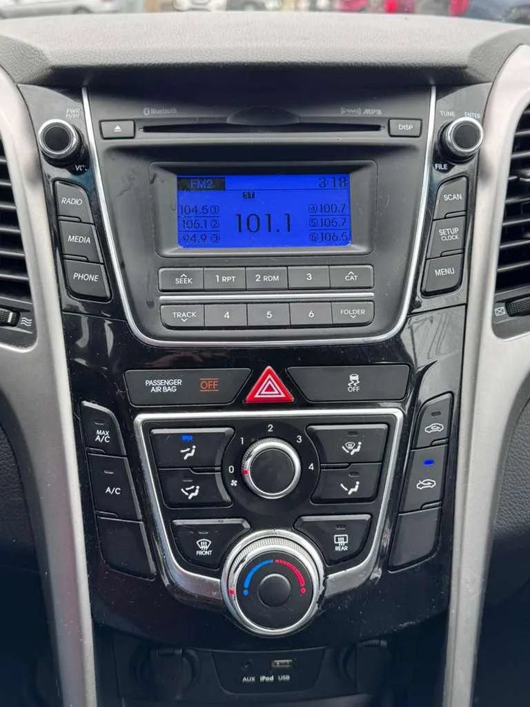 Used 2017 Hyundai Elantra GT FWD image 20