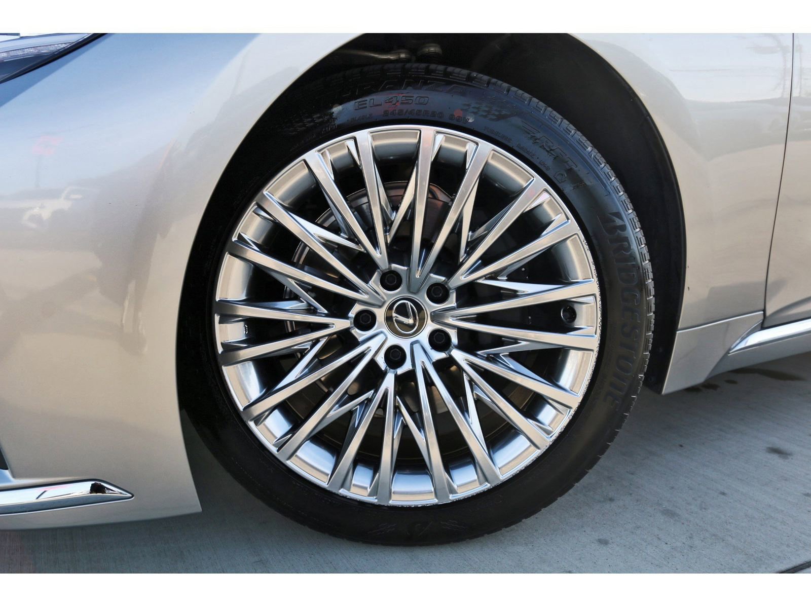 Used 2024 Lexus LS 500 image 32