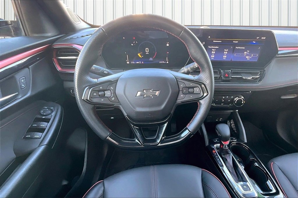 Used 2024 Chevrolet TrailBlazer RS w/ Driver Confidence Package image 2