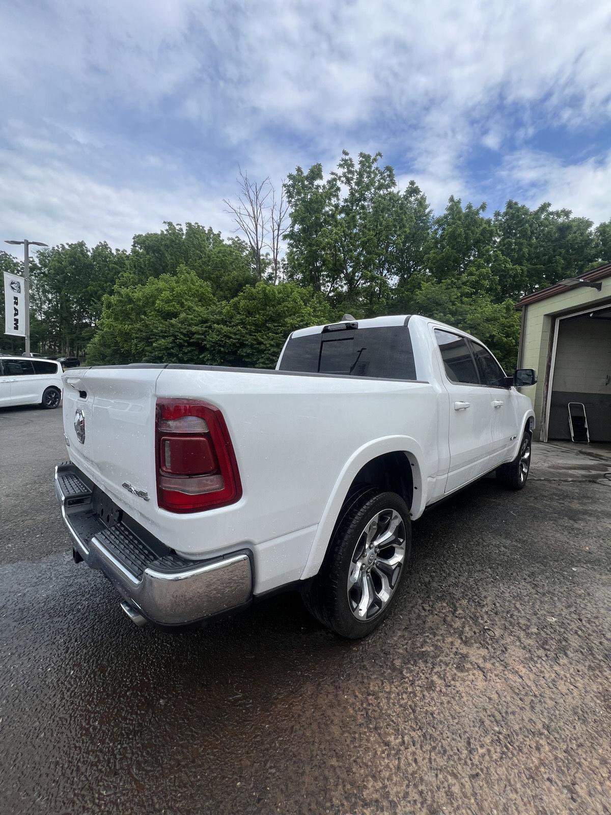 Used 2024 RAM 1500 Limited AWD/4WD image 3