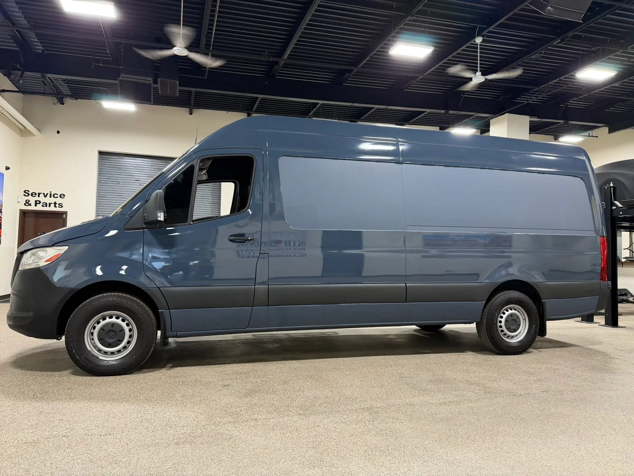 Used 2019 Mercedes-Benz Sprinter 170 image 8