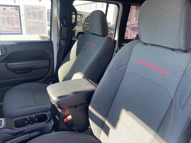 Certified 2024 Jeep Wrangler Unlimited Rubicon w/ Technology Group AWD/4WD image 14