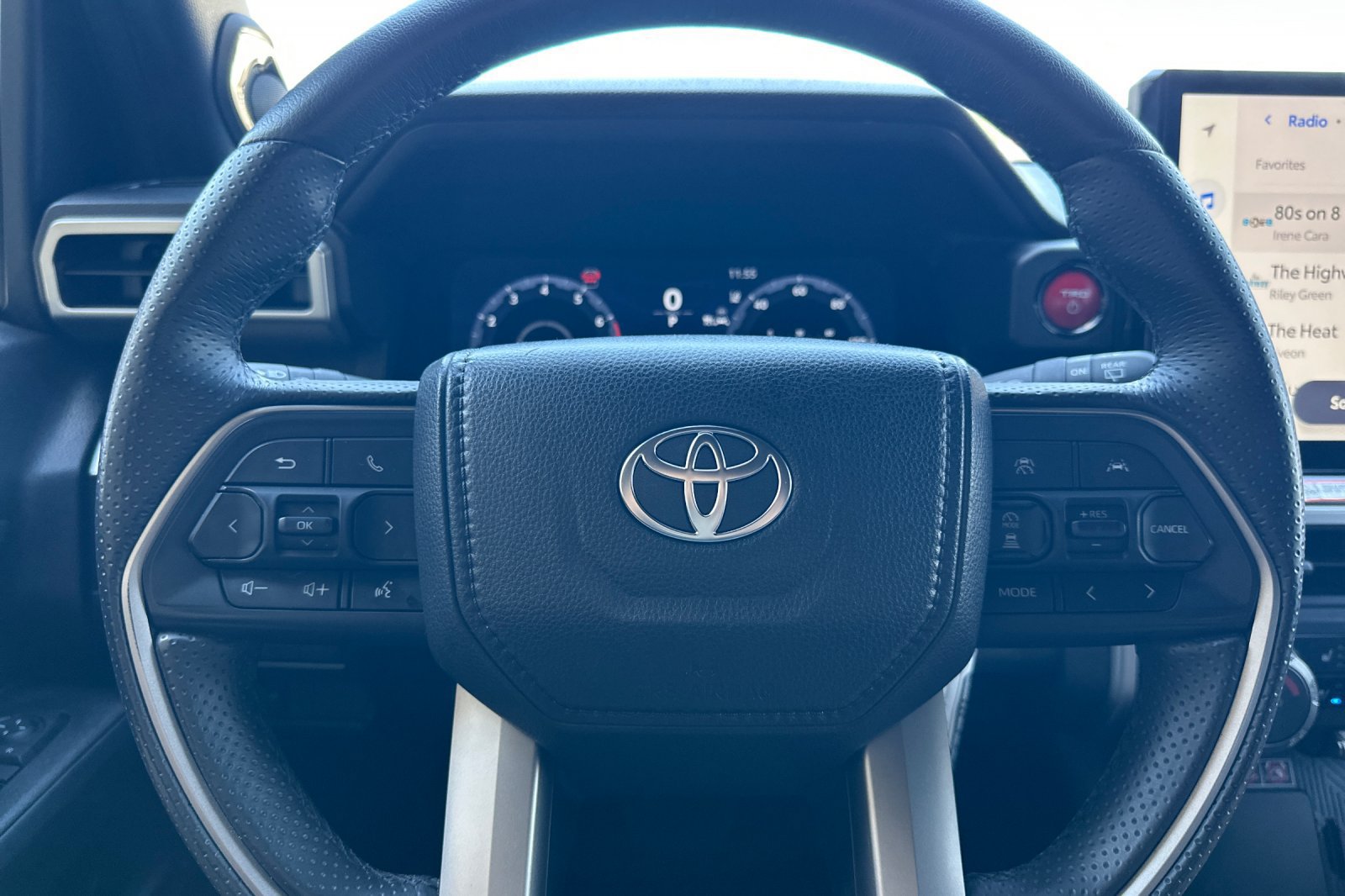 Certified 2026 Toyota 4Runner TRD Off-Road Premium w/ Tow Technology Package AWD/4WD image 23