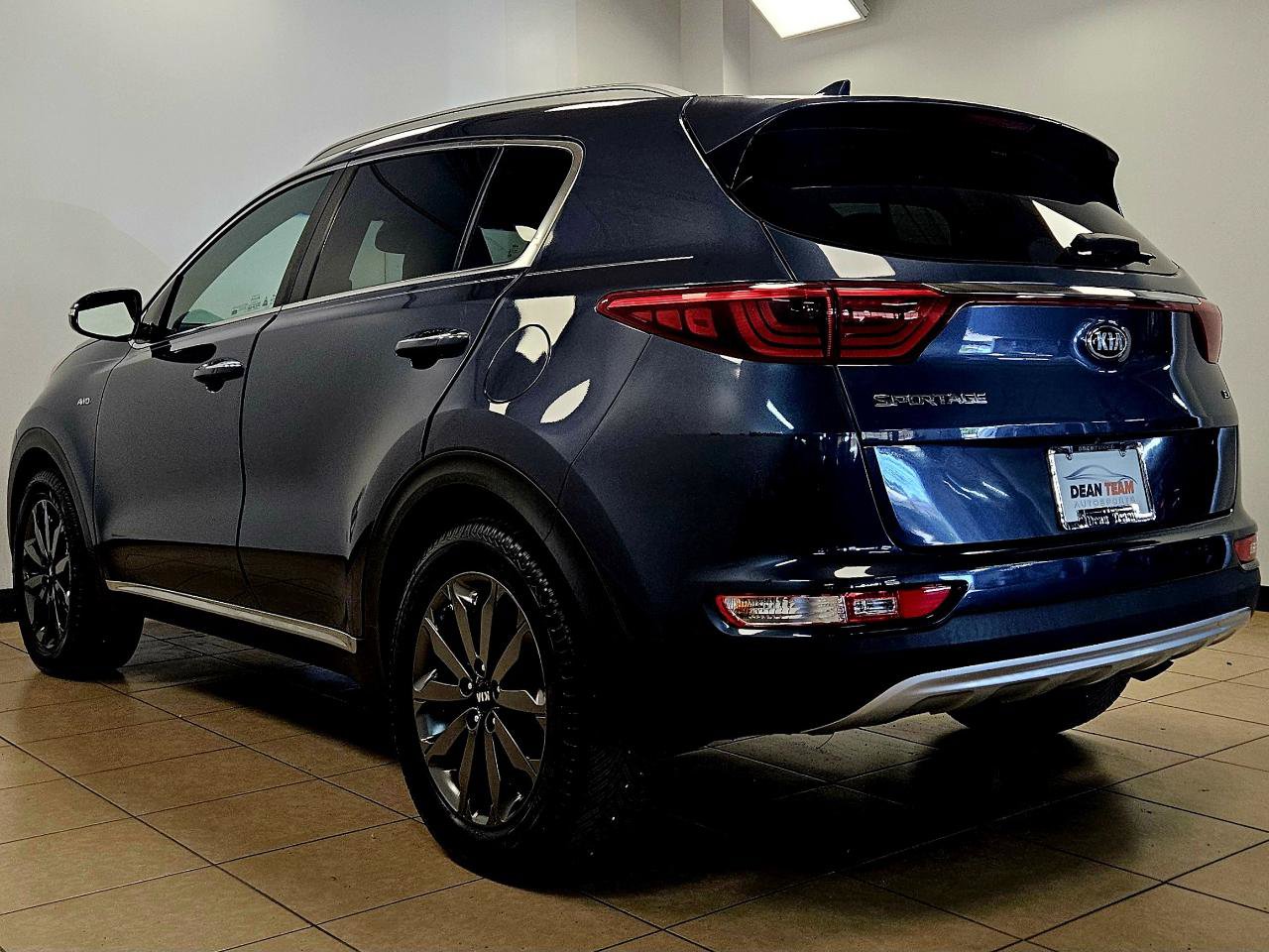 Used 2018 Kia Sportage EX w/ EX Sport Appearance Package image 6