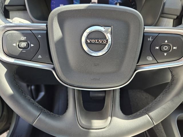 Certified 2024 Volvo XC40 B5 Core AWD/4WD image 21