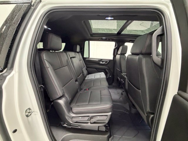Certified 2022 Chevrolet Suburban RST w/ Sport Performance Package AWD/4WD image 25