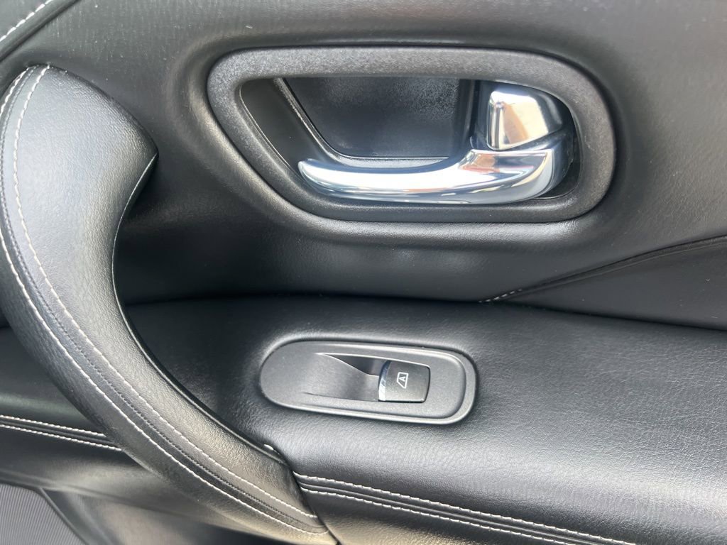 Used 2024 INFINITI QX80 Luxe image 45