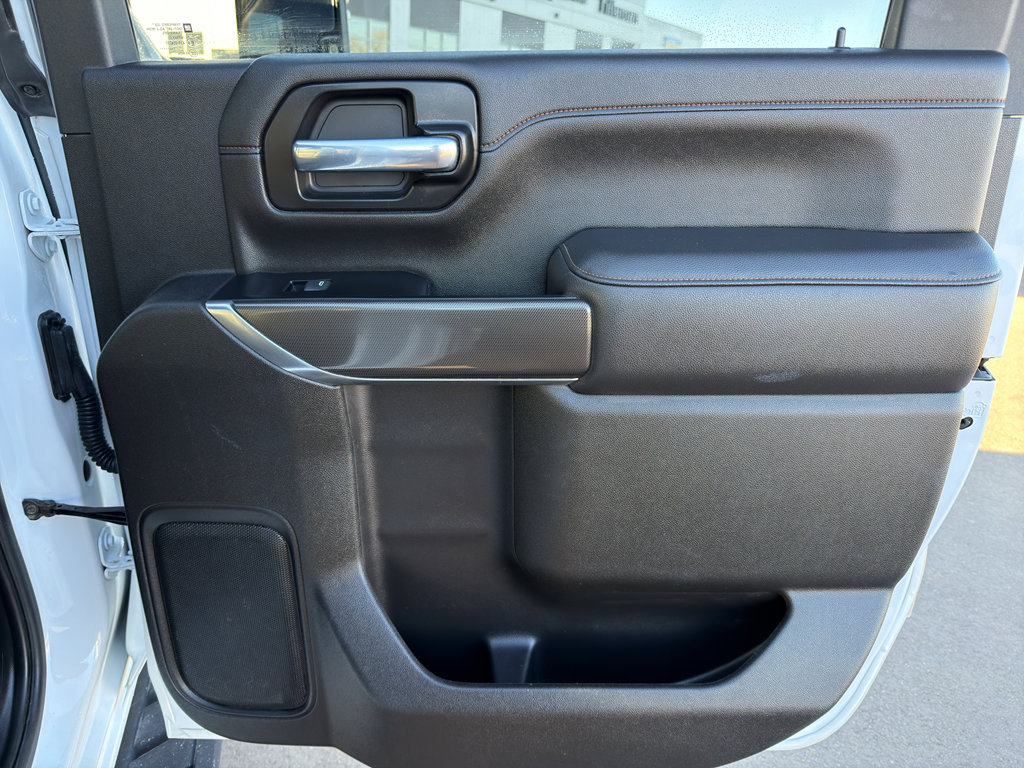 Used 2022 GMC Sierra 2500 AT4 image 39