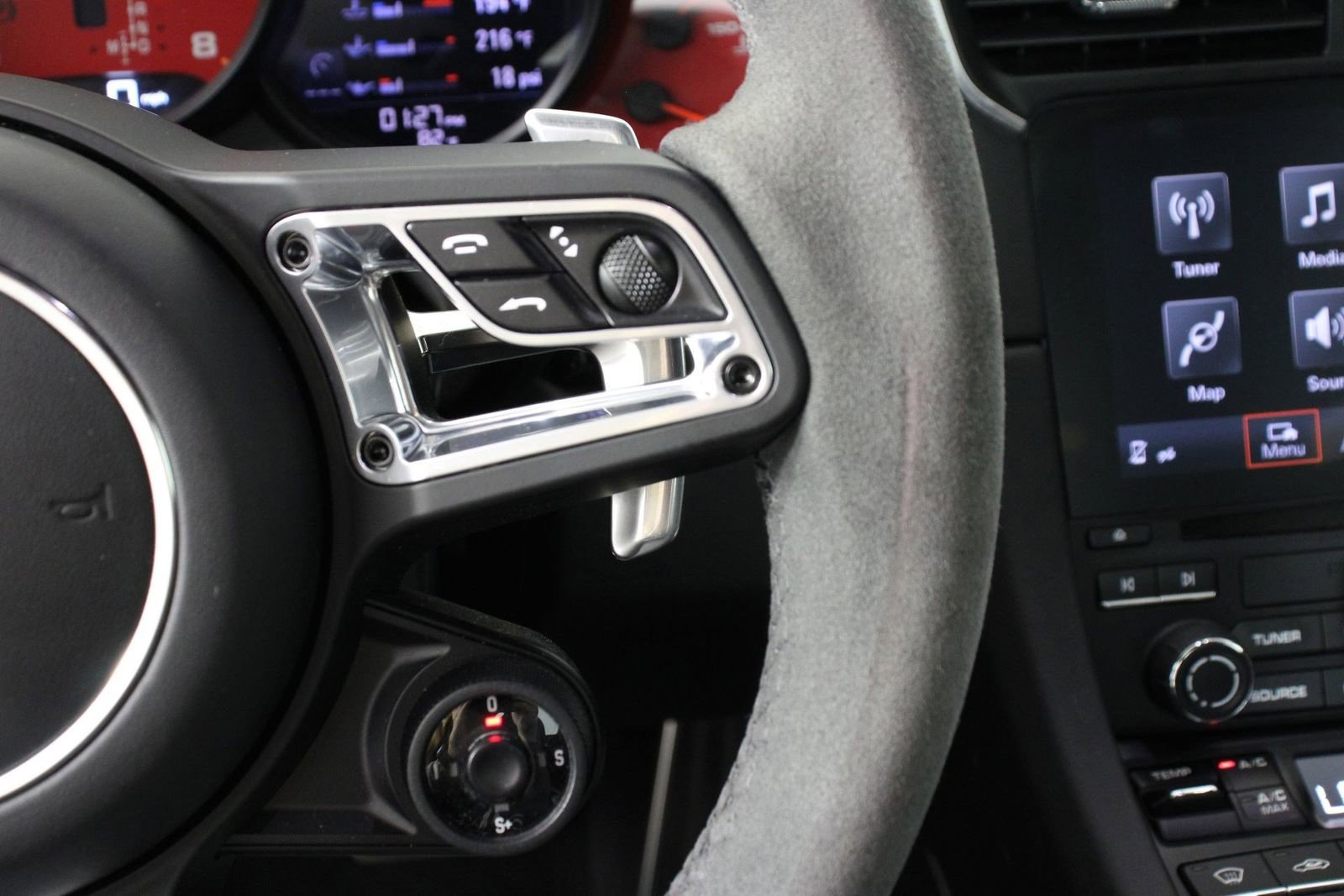 Certified 2019 Porsche 911 Carrera T RWD image 24