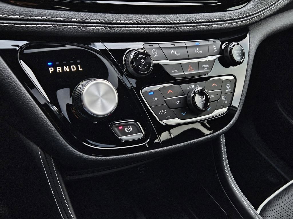 New 2026 Chrysler Pacifica Limited FWD image 22