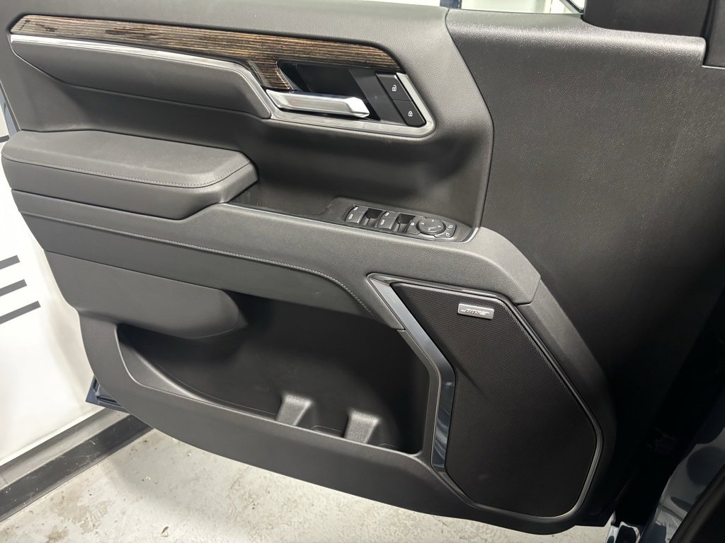 New 2026 GMC Sierra 1500 Elevation image 10