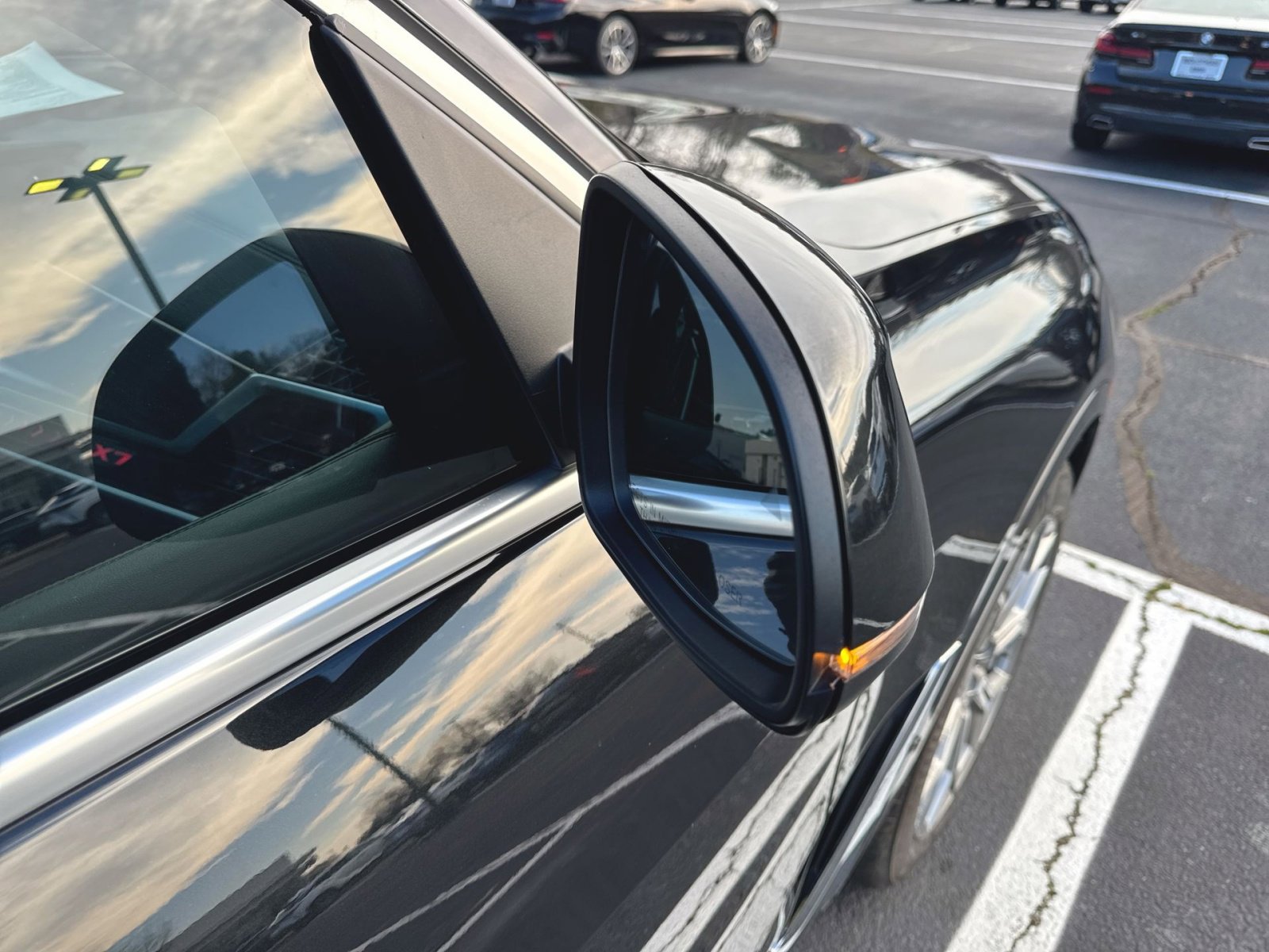 Used 2023 BMW X7 xDrive40i w/ Premium Package image 36