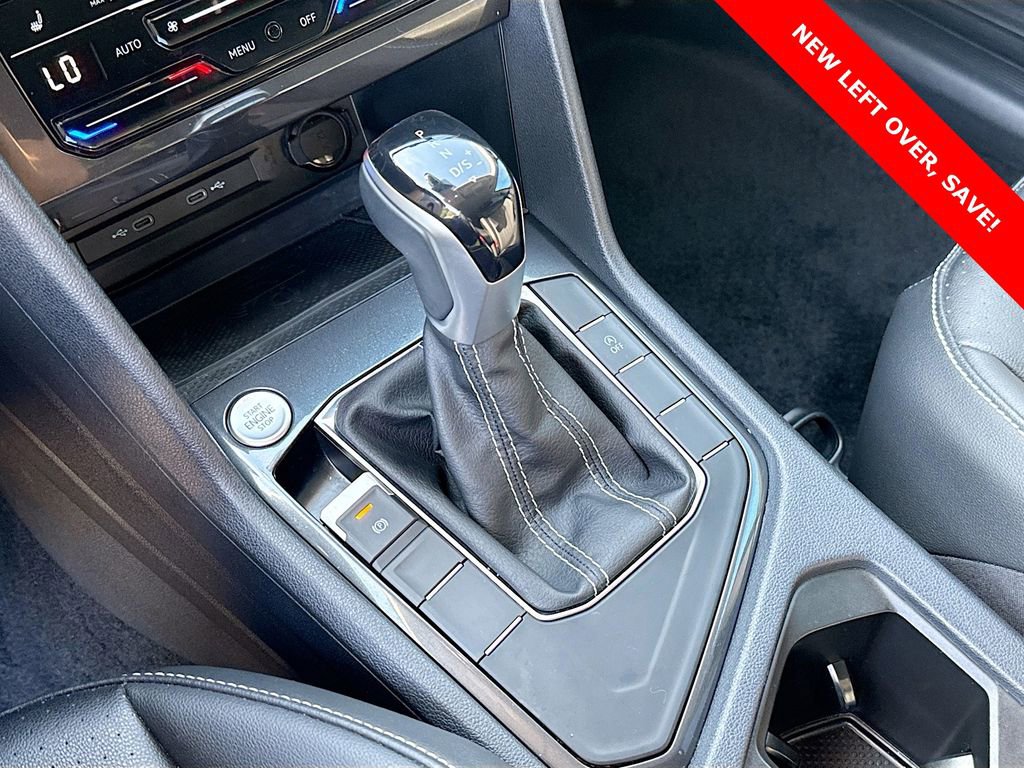 Used 2024 Volkswagen Tiguan SE image 16