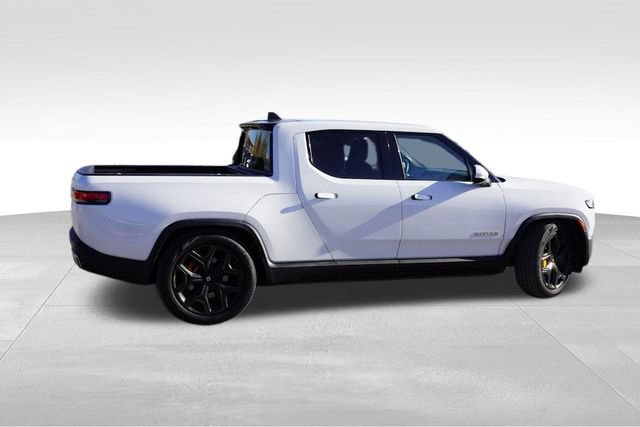 Used 2022 Rivian R1T Adventure image 4
