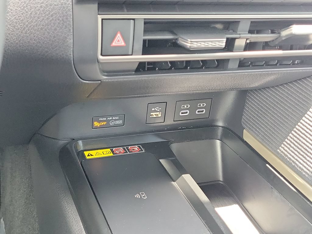 Used 2026 Toyota Camry SE w/ Convenience Package FWD image 17