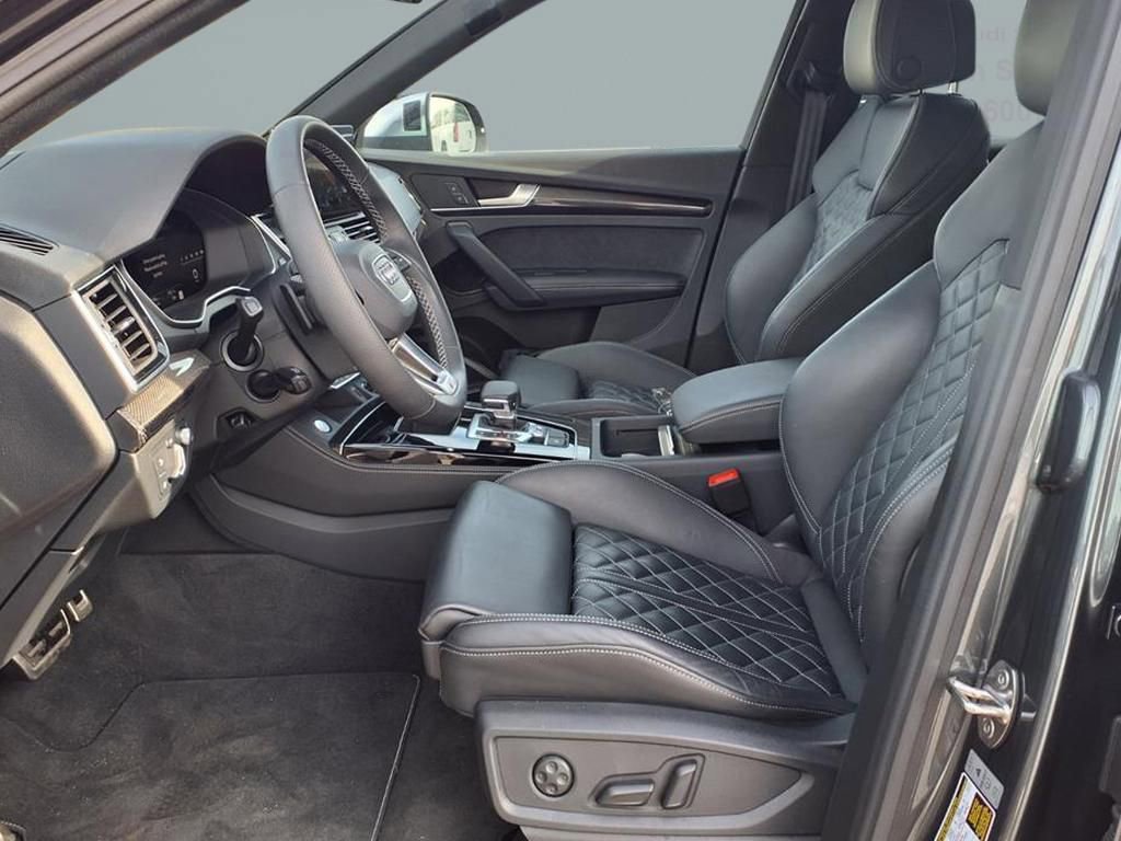 Used 2024 Audi SQ5 Prestige w/ Prestige Package image 7