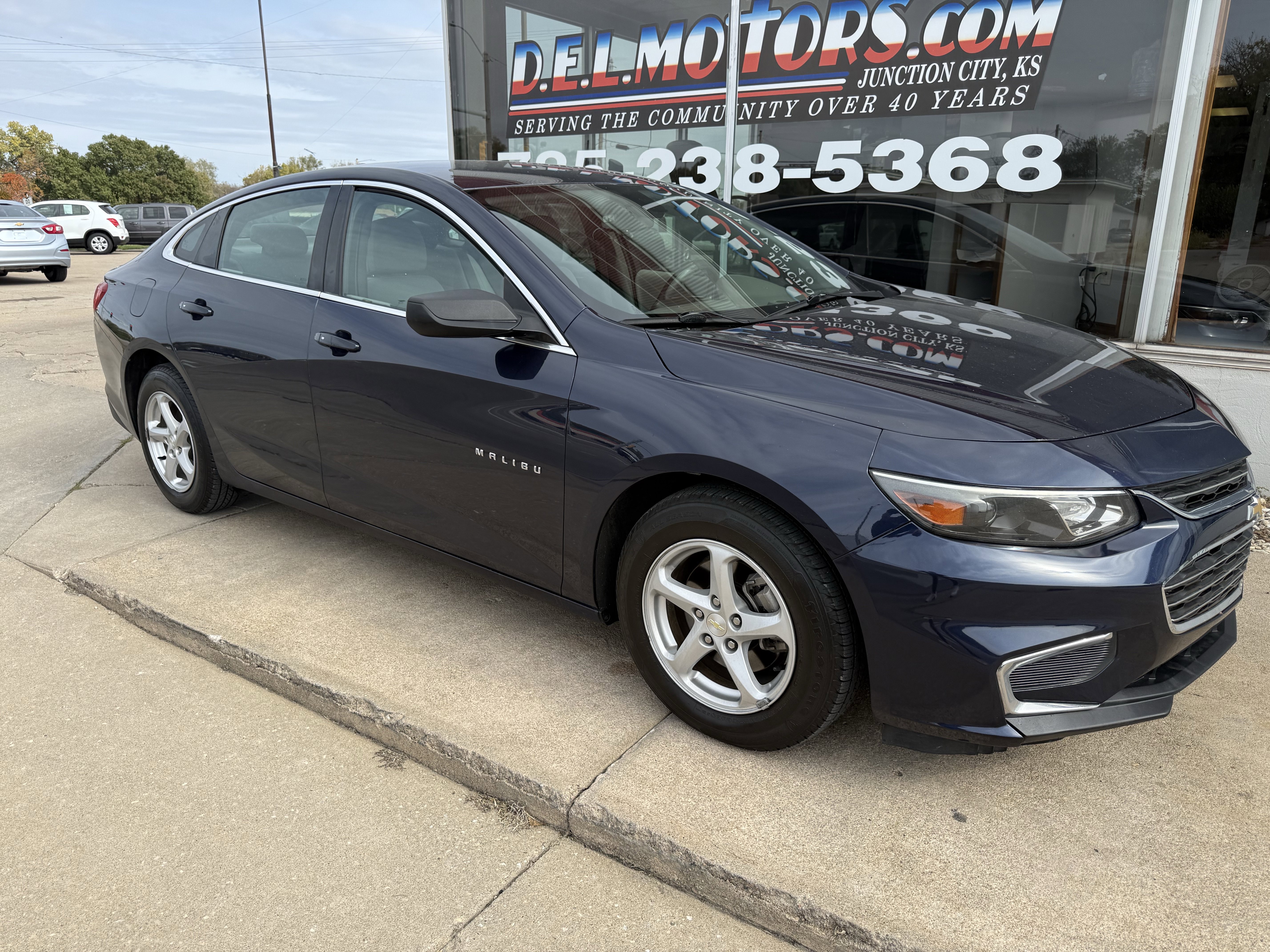 Used 2016 Chevrolet Malibu LS image 1