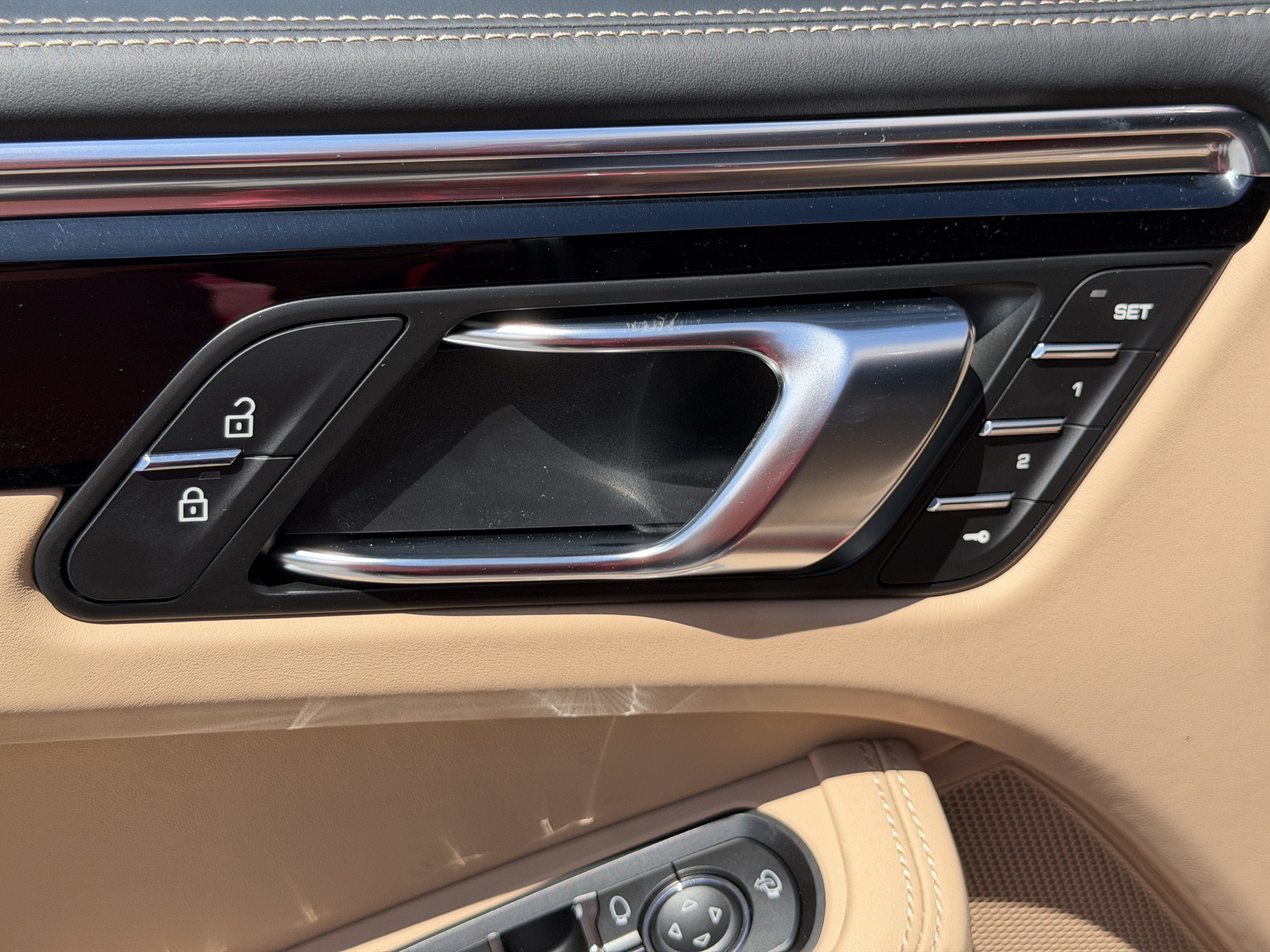 New 2026 Porsche Macan Turbo AWD/4WD image 21