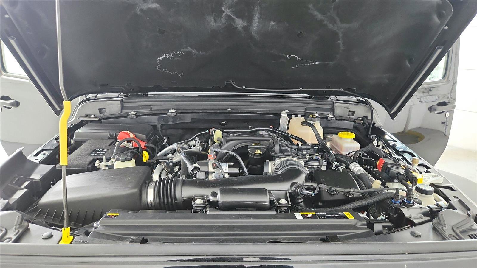 Used 2022 Jeep Wrangler Sport image 17