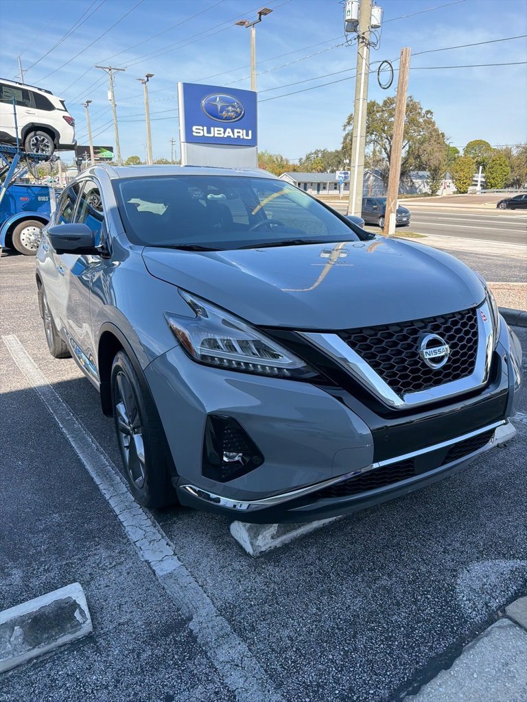 Used 2021 Nissan Murano Platinum w/ Cargo Package image 2