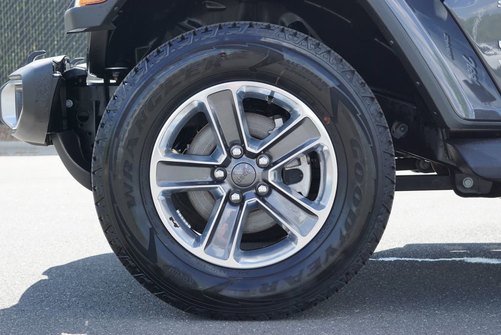 Used 2022 Jeep Wrangler Unlimited Sahara w/ LED Lighting Group image 11