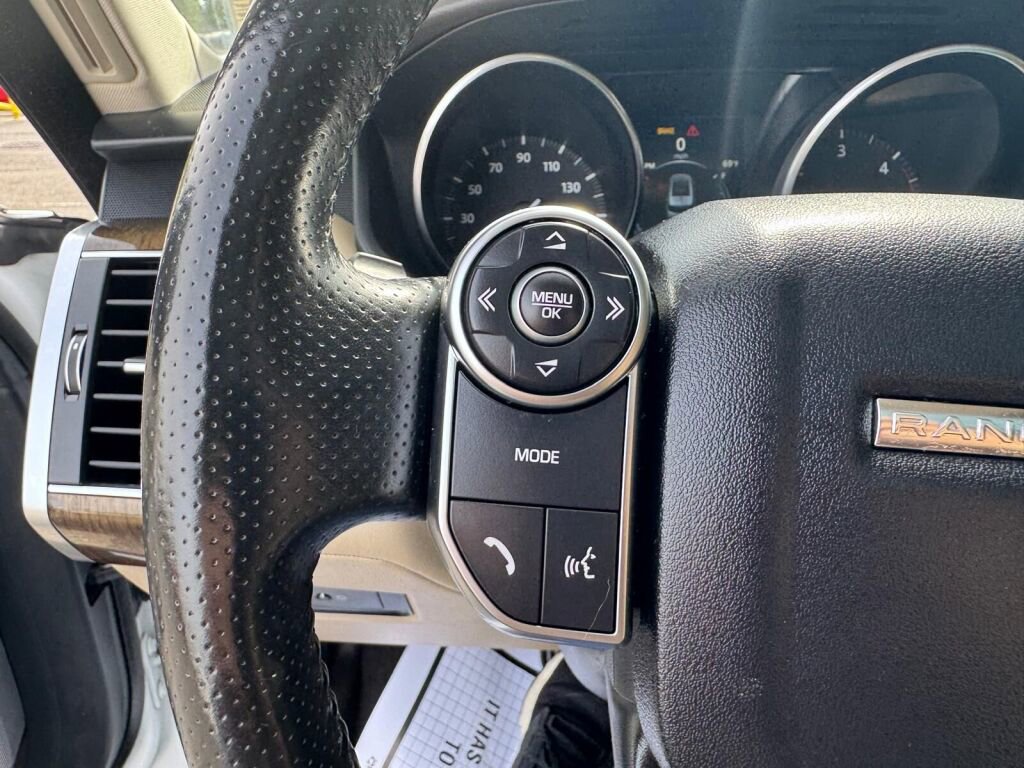 Used 2016 Land Rover Range Rover Sport HSE AWD/4WD image 20