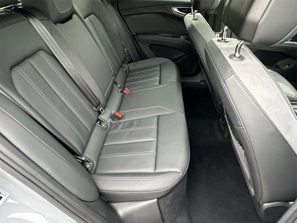 Used 2024 Audi Q4 e-tron Premium image 30