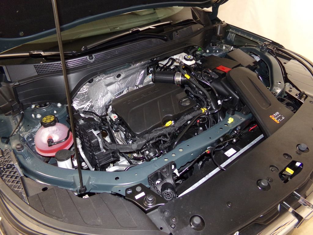 New 2025 Chevrolet Trax LT w/ Driver Confidence Package image 26