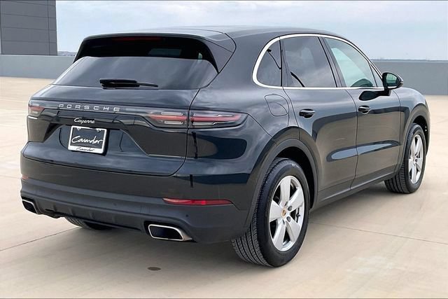Used 2022 Porsche Cayenne AWD/4WD image 2