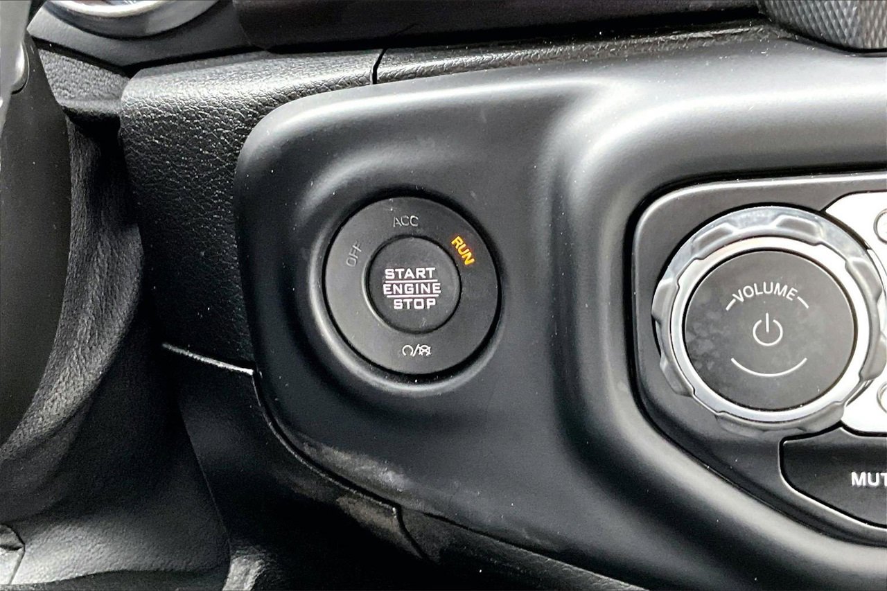 Certified 2021 Jeep Wrangler Unlimited Sahara image 26