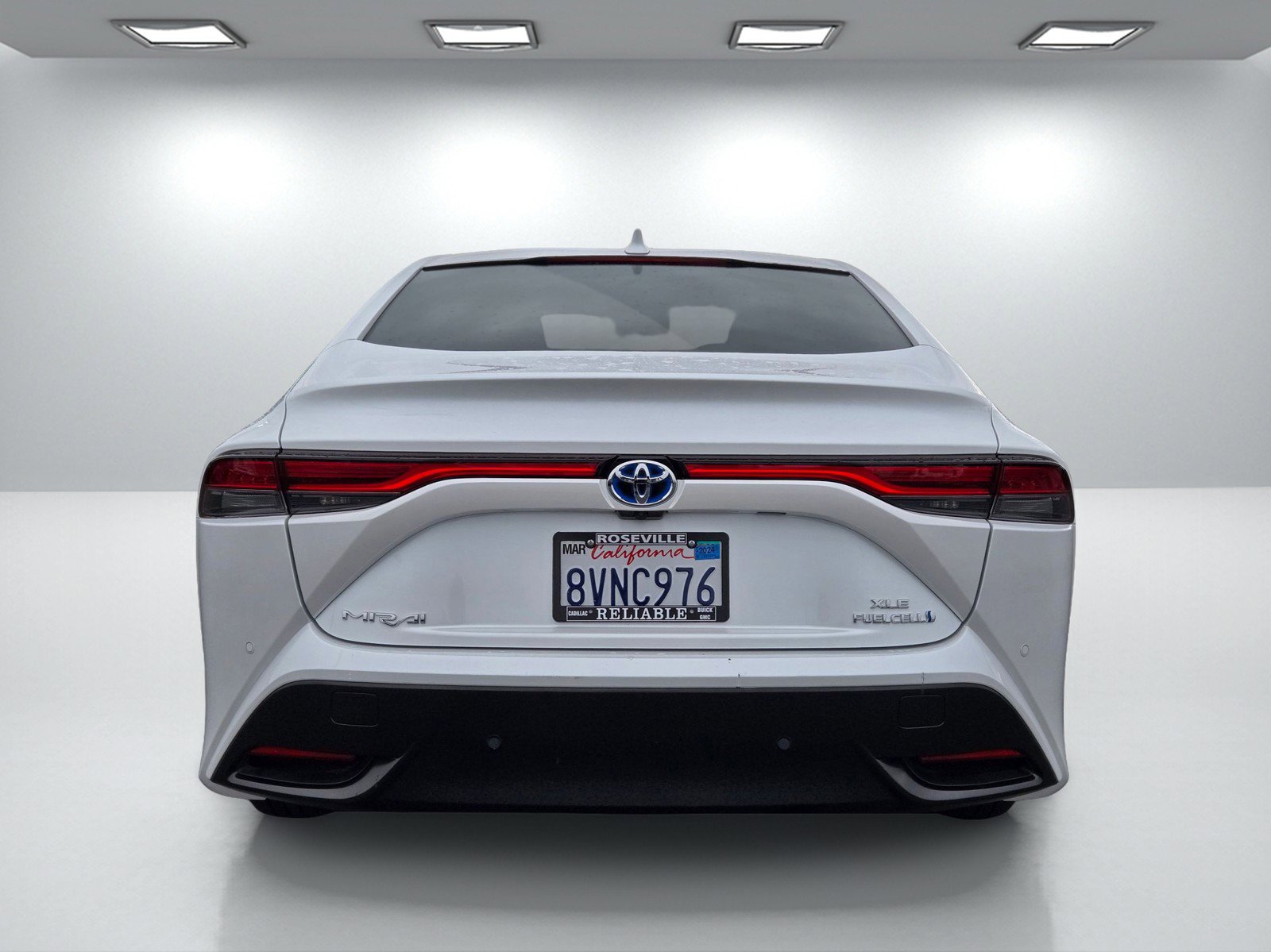 Used 2021 Toyota Mirai XLE w/ Advanced Technology Package image 5