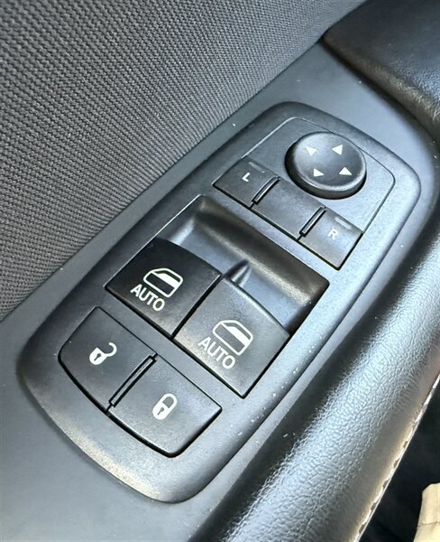 Used 2017 Dodge Challenger SXT RWD image 22