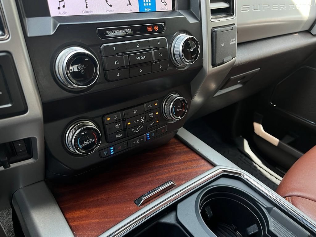 Used 2019 Ford F250 King Ranch w/ King Ranch Ultimate Package AWD/4WD image 20