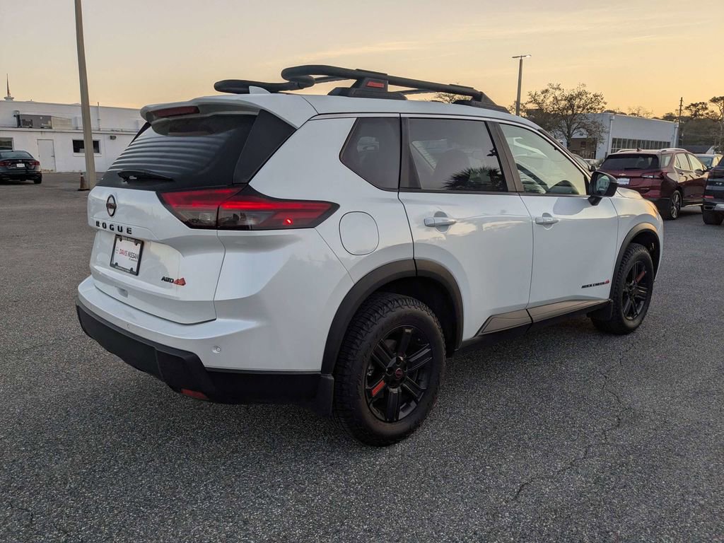 Used 2025 Nissan Rogue Rock Creek image 4