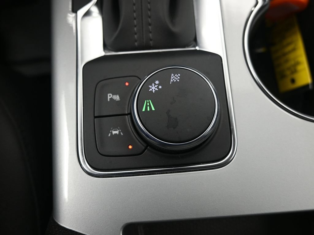 Used 2024 Chevrolet Blazer LT w/ LPO, Floor Liner Package FWD image 23