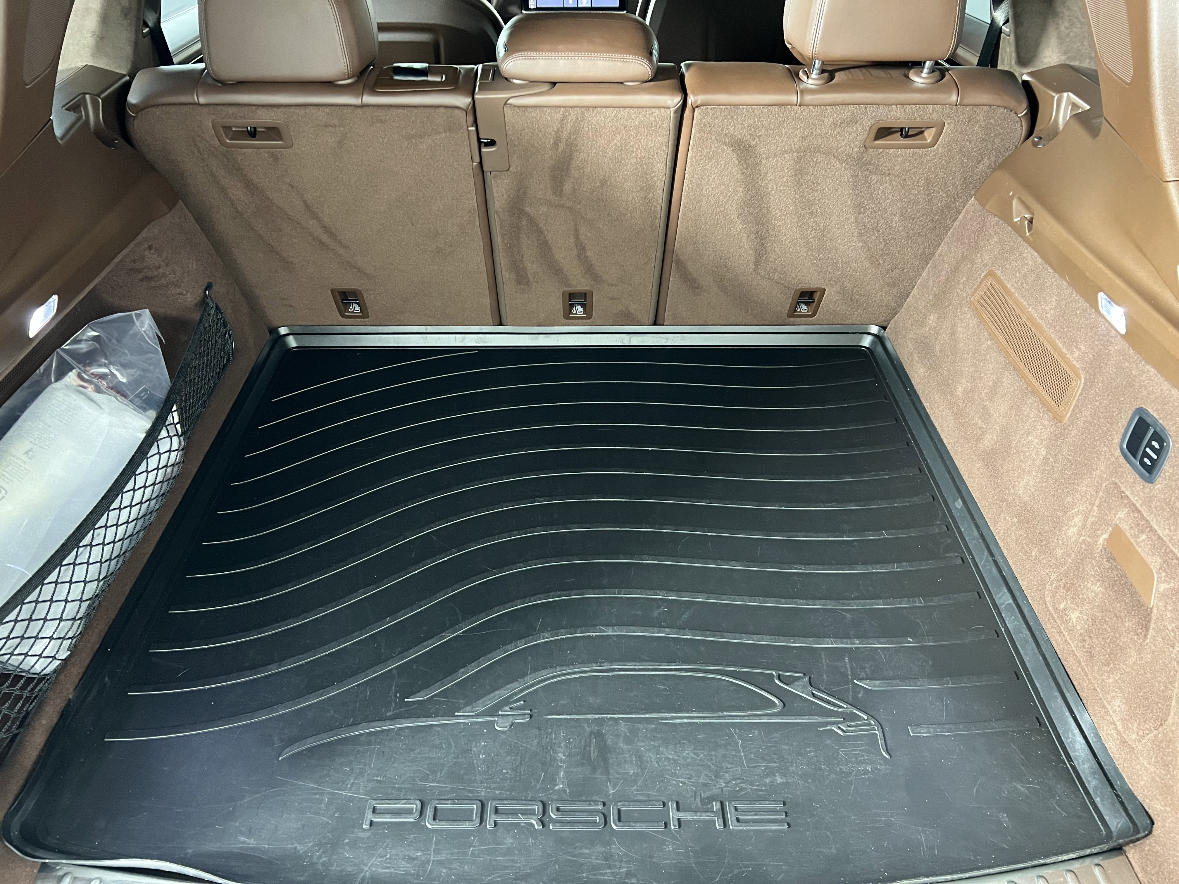 Used 2021 Porsche Cayenne GTS image 23