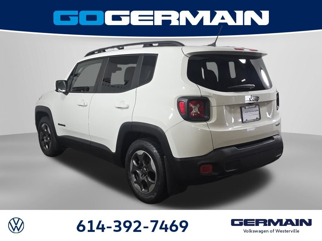 Used 2015 Jeep Renegade Latitude FWD image 11