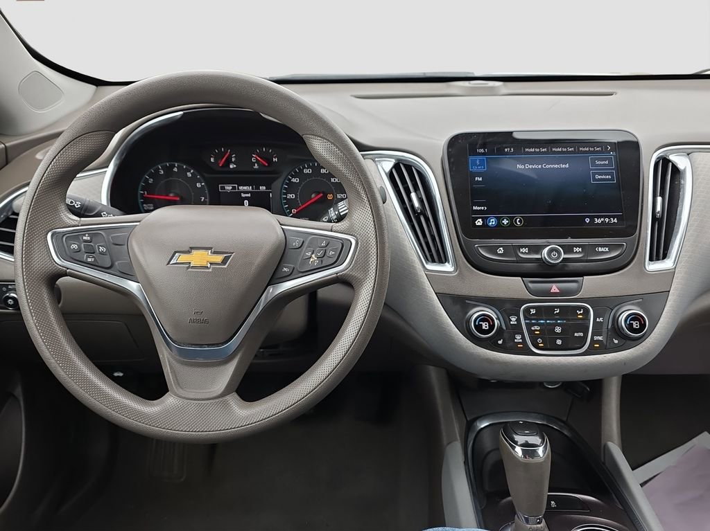 Used 2019 Chevrolet Malibu LT image 13