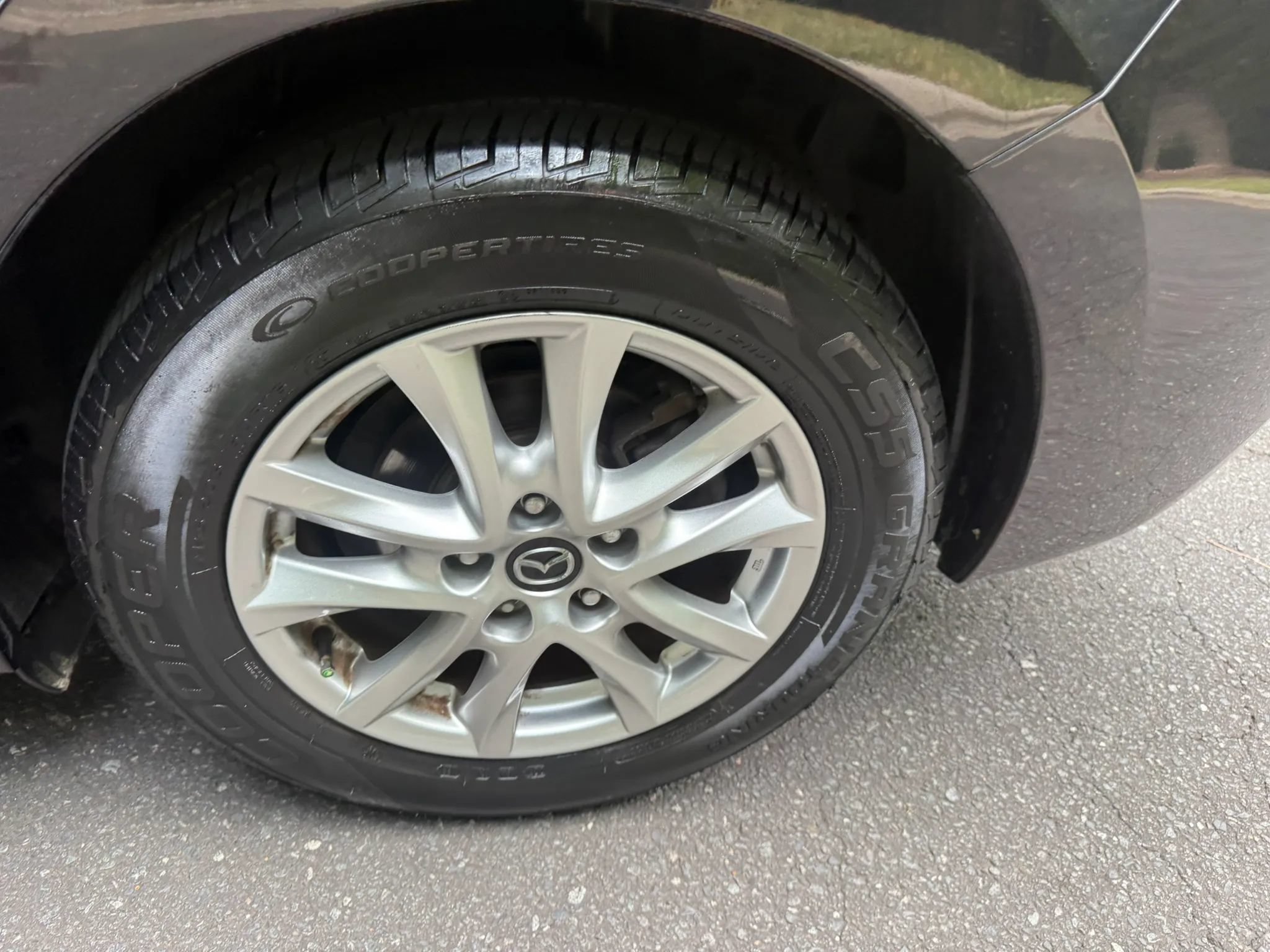Used 2018 MAZDA MAZDA3 Sport w/ Preferred Equipment Package FWD image 24