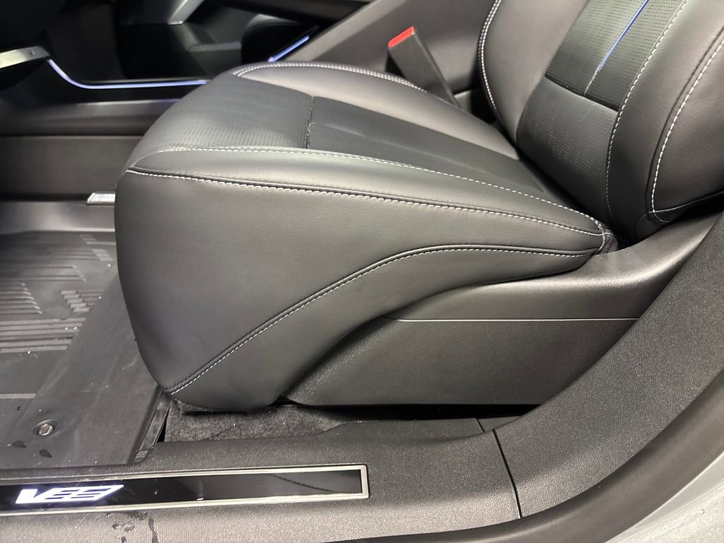 New 2026 Cadillac Lyriq V image 28